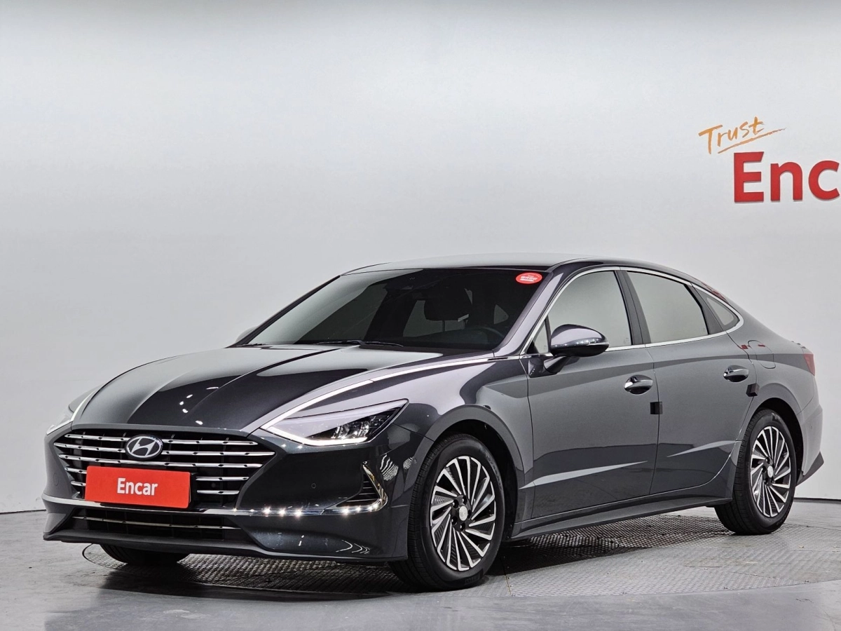 HYUNDAI SONATA HYBRID DN8