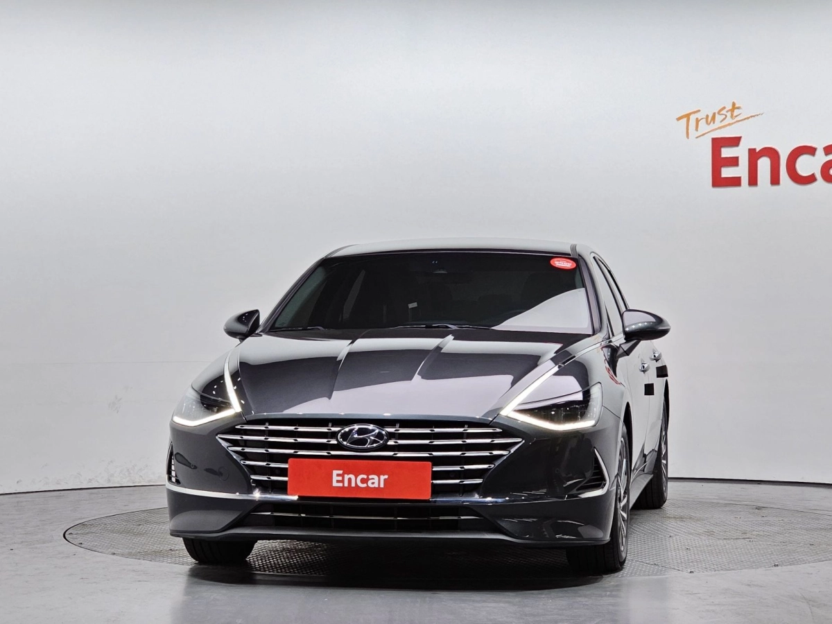 HYUNDAI SONATA HYBRID DN8