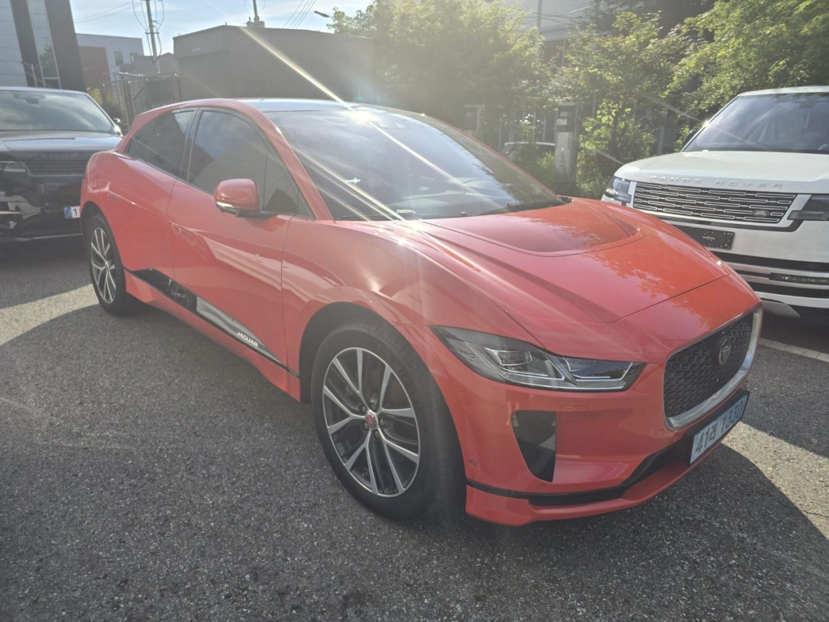 JAGUAR I-PACE