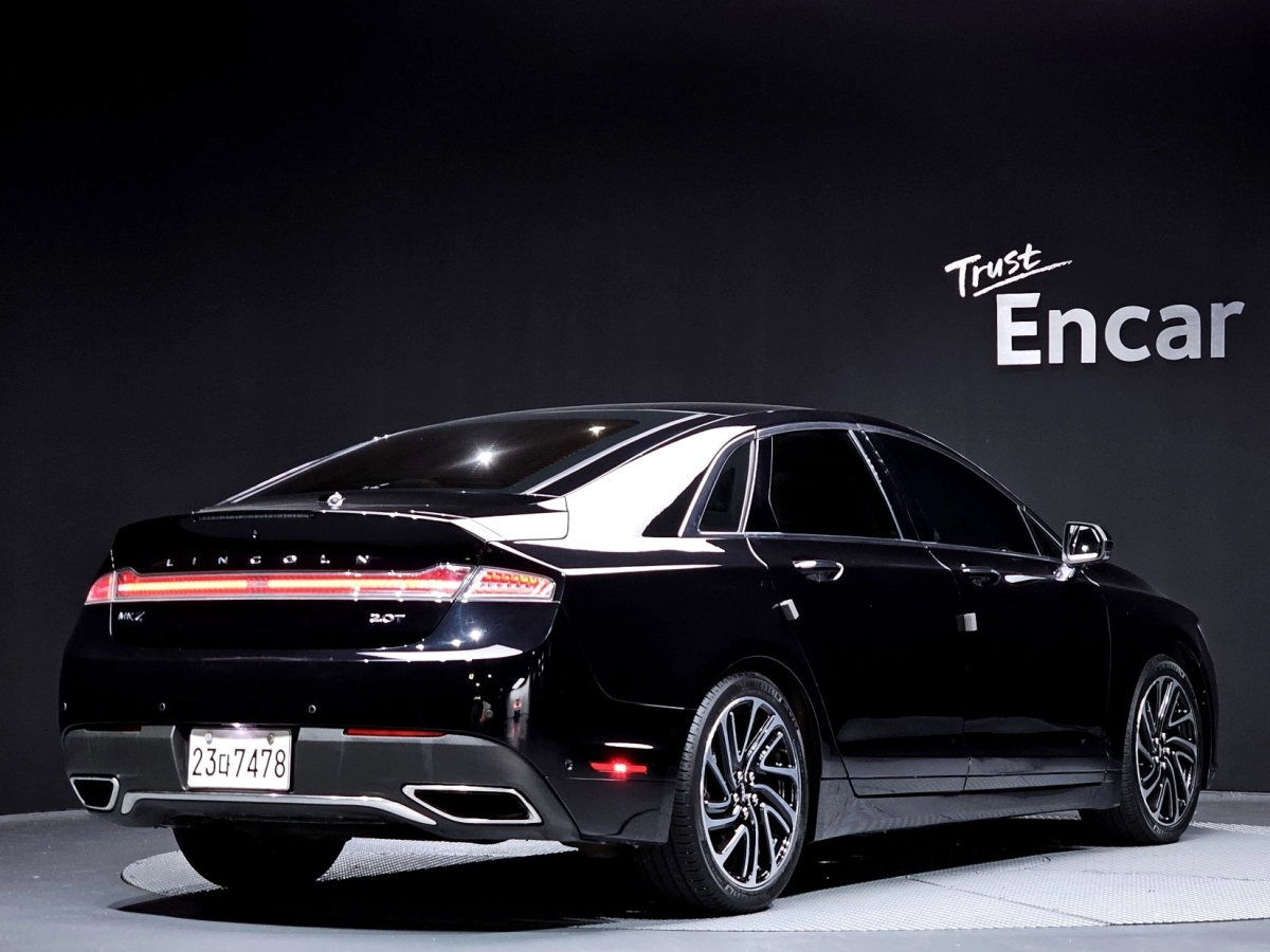 LINCOLN MKZ