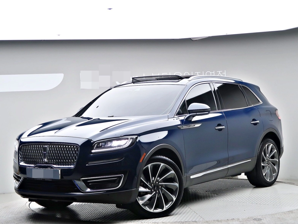 LINCOLN NAUTILUS  2020