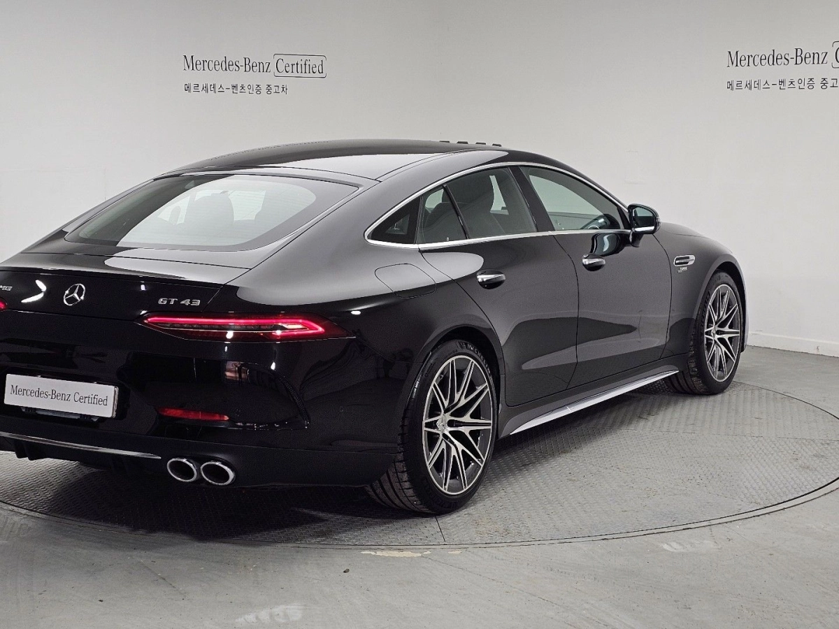 MERCEDES BENZ AMG GT