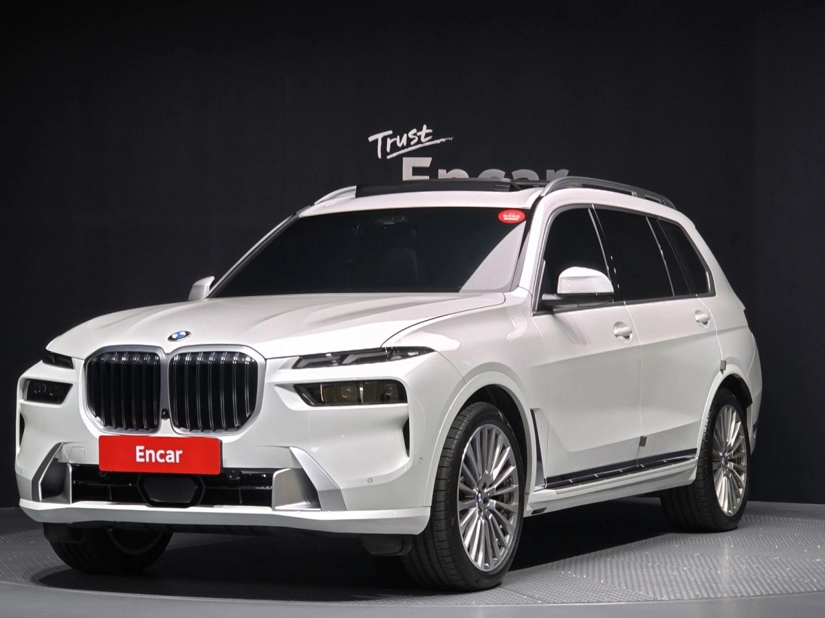 BMW X7 G07 2025