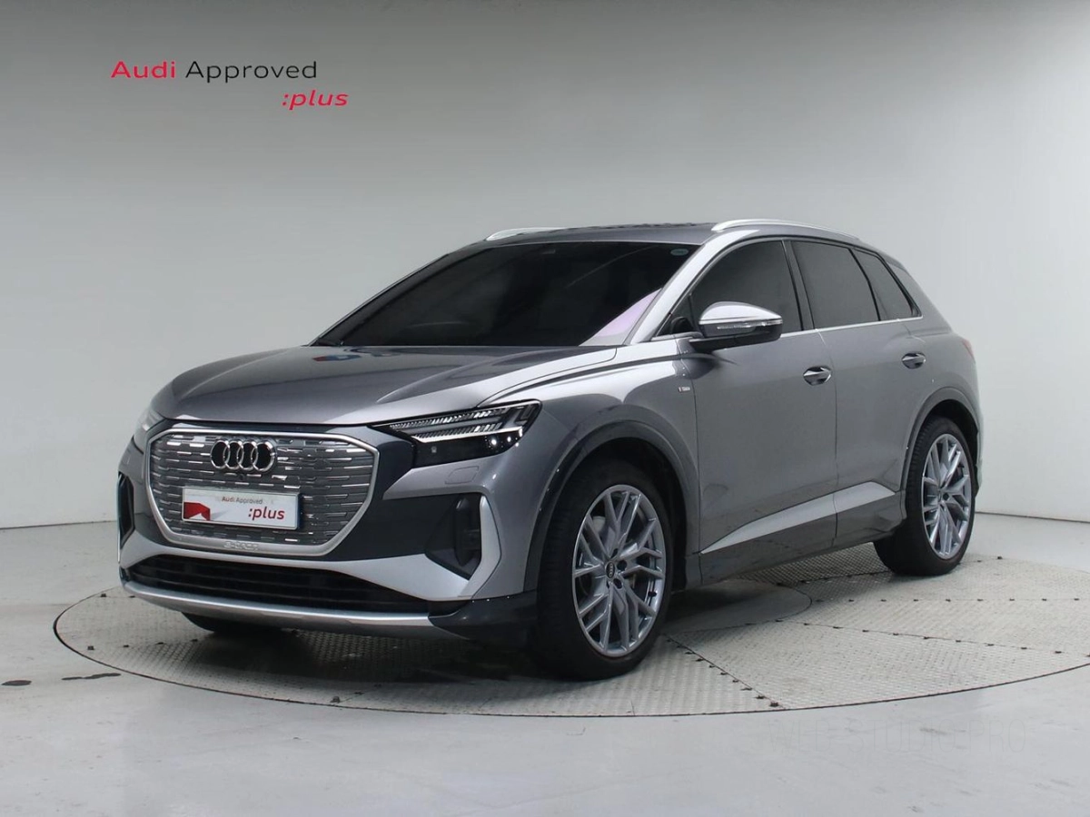 AUDI Q4 E-TRON F4  2025