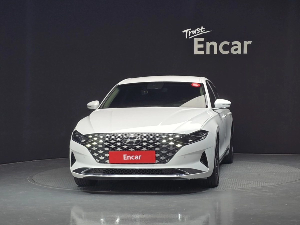 HYUNDAI GRANDEUR IG HYBRID