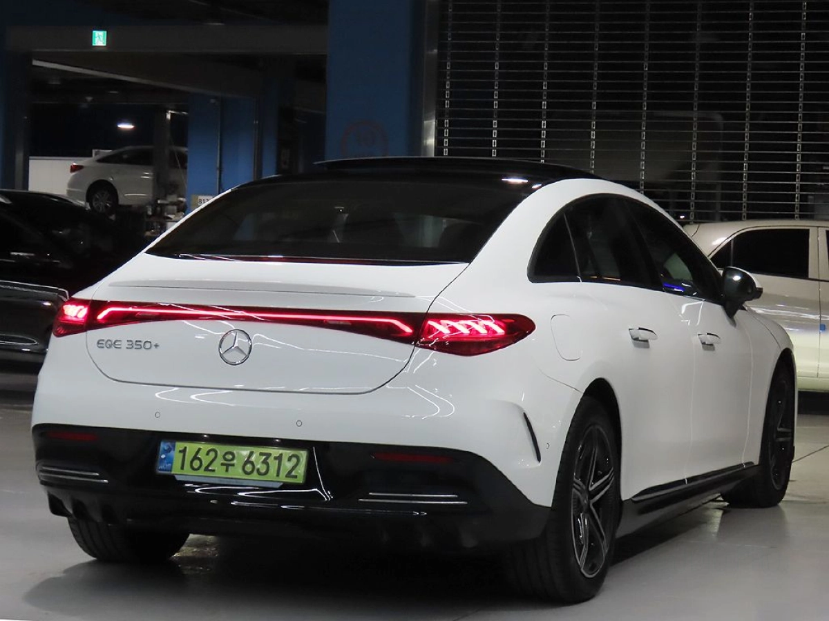 MERCEDES BENZ EQE V295