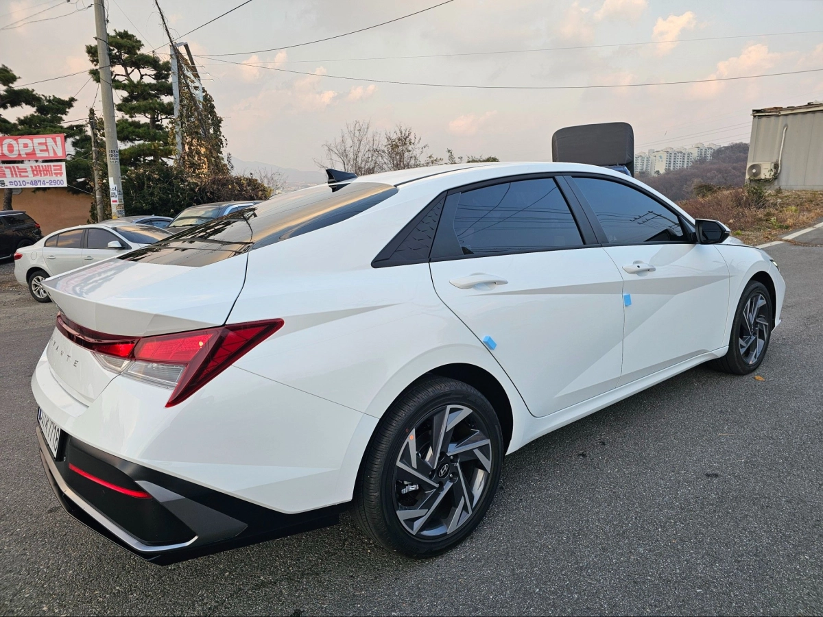 HYUNDAI AVANTE HYBRID CN7