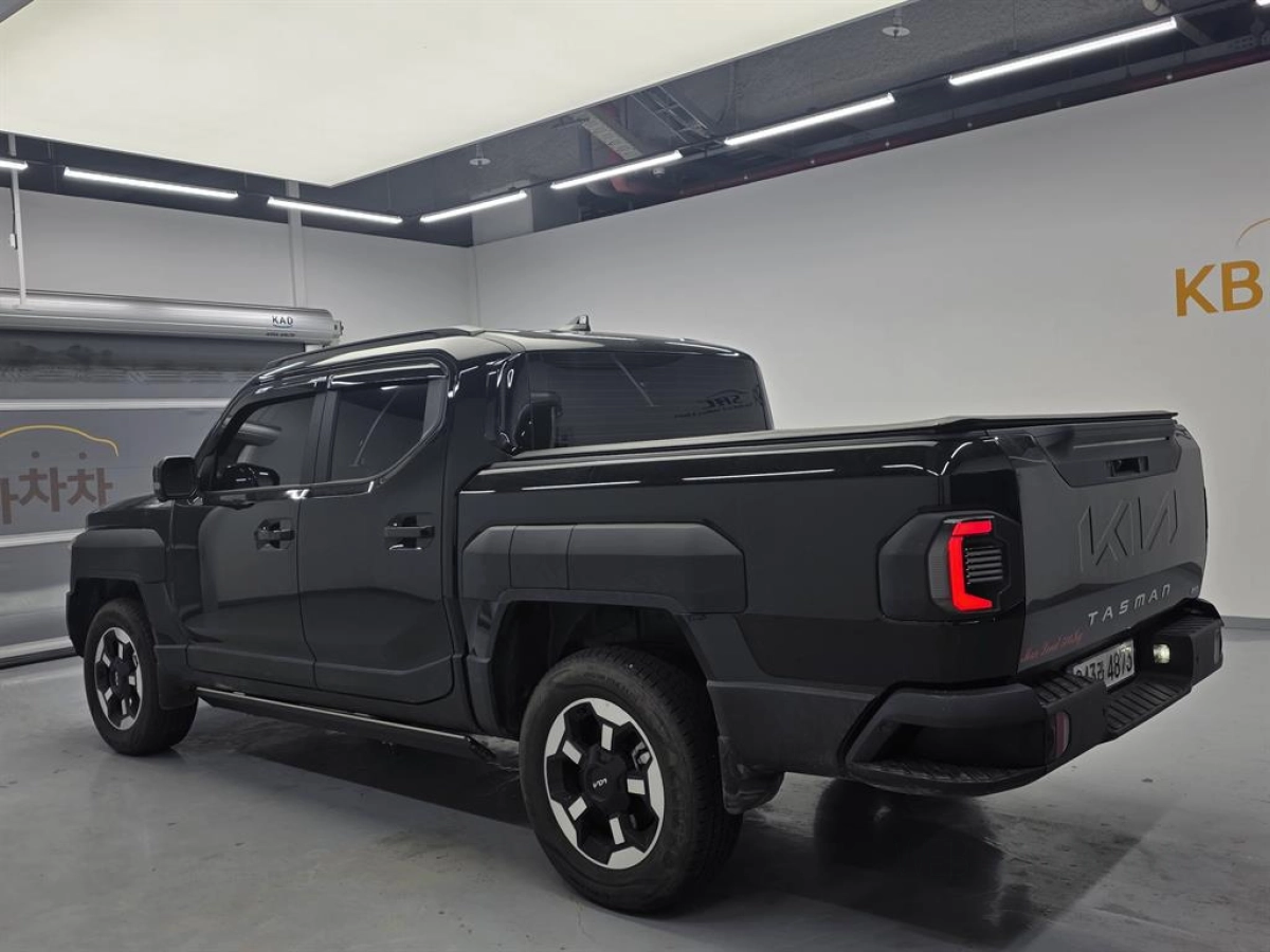 KIA TASMAN