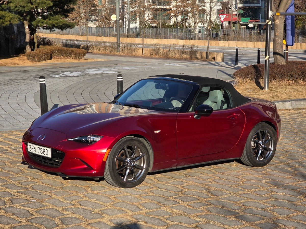 MAZDA MX-5  2019