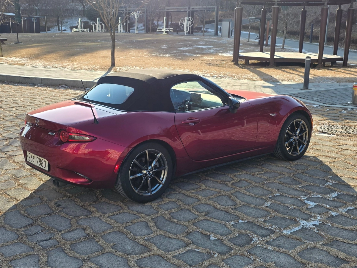 MAZDA MX-5