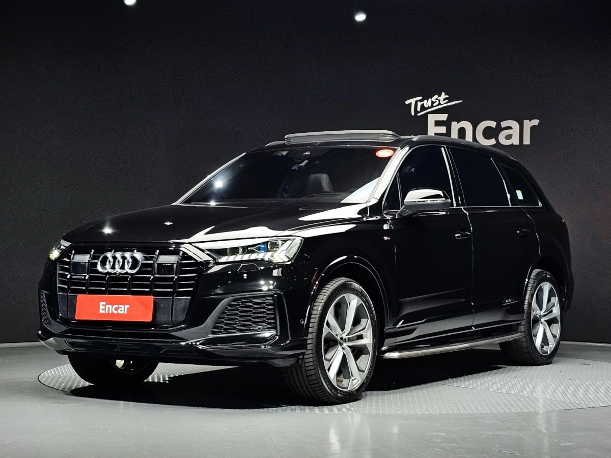 AUDI Q7 4M