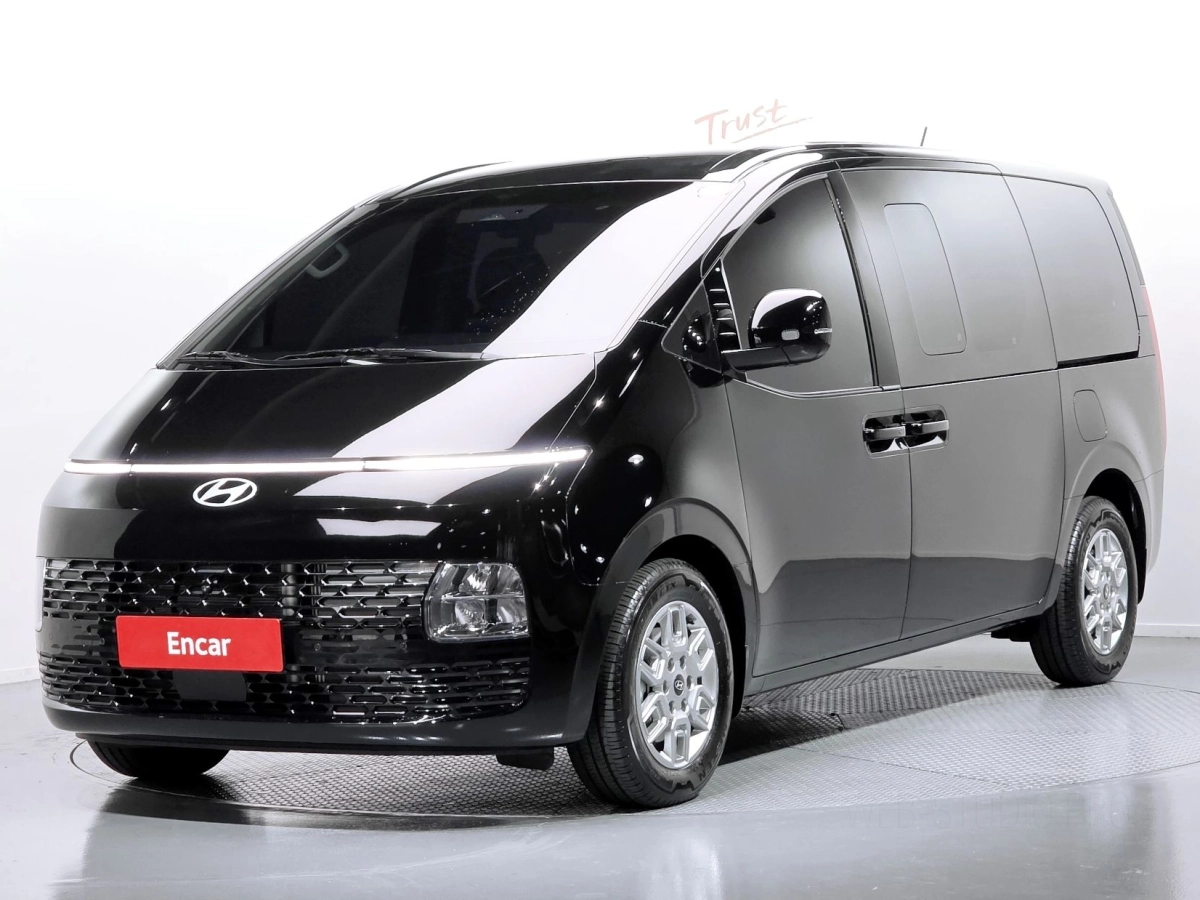HYUNDAI STARIA  2025