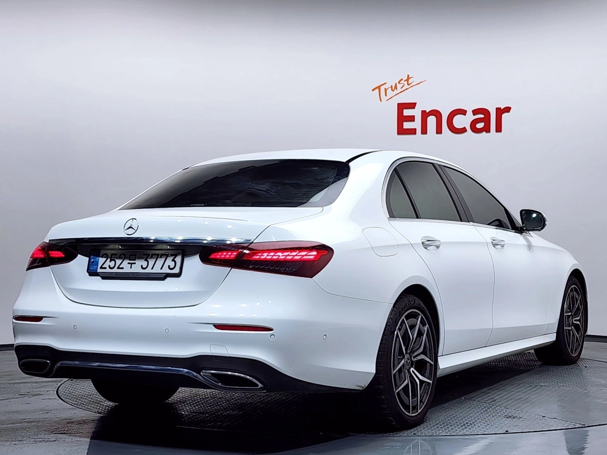 MERCEDES BENZ E-CLASS W213