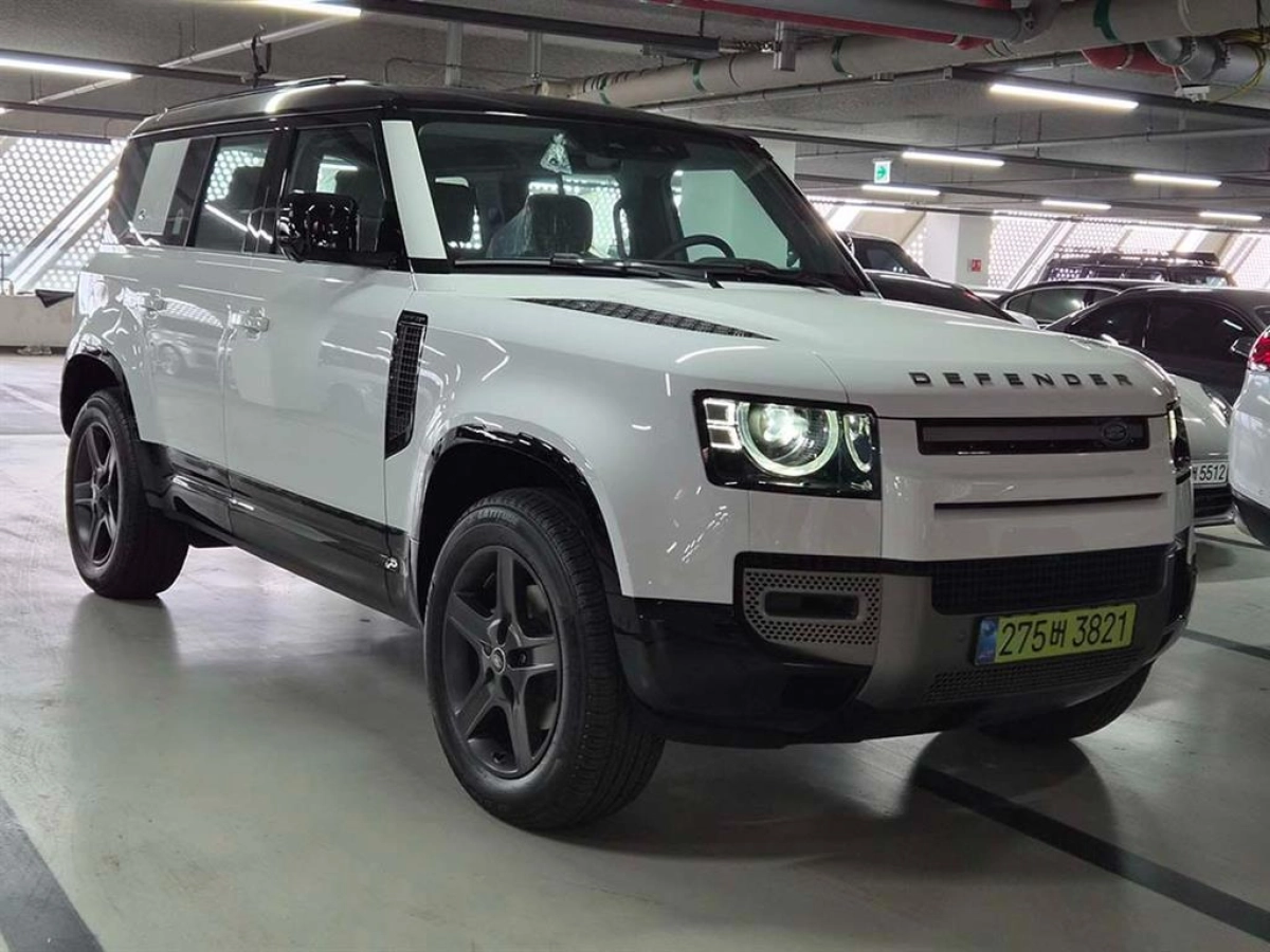 LAND ROVER DEFENDER L663 2024