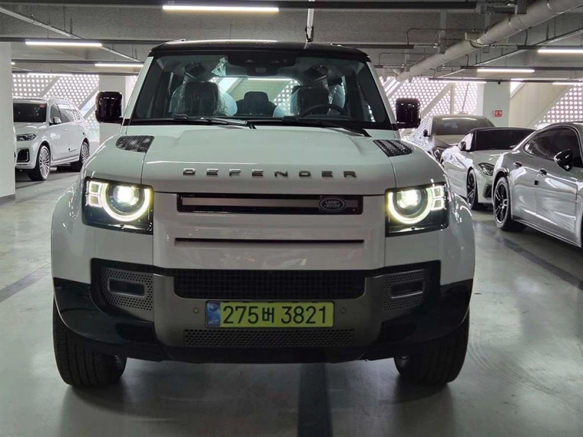 LAND ROVER DEFENDER L663