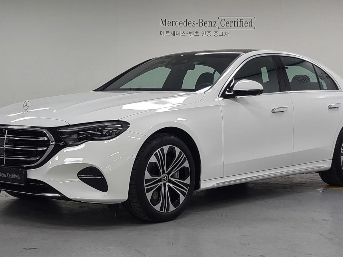 MERCEDES BENZ E-CLASS W214  2025