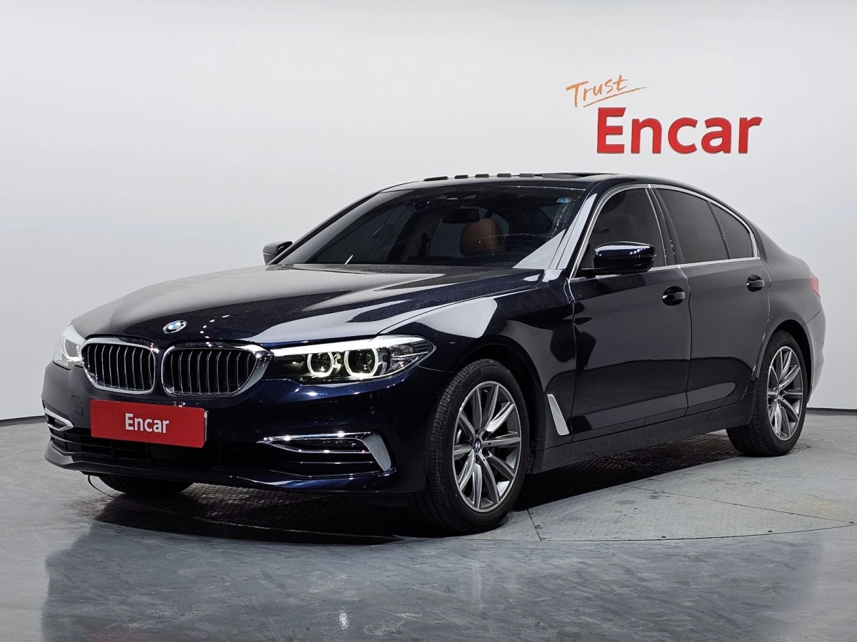 BMW 5-SERIES G30 2019