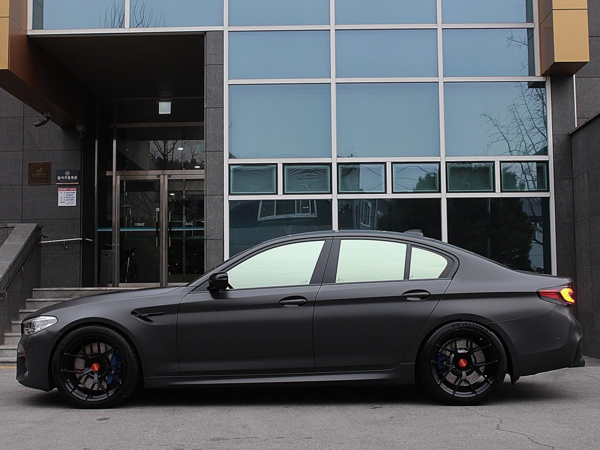 BMW M5 F90