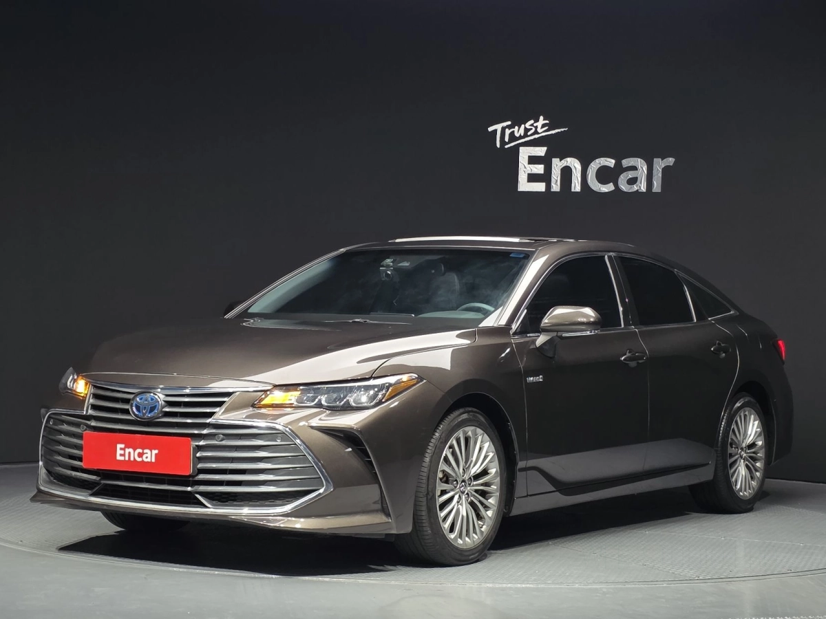 TOYOTA AVALON  2019