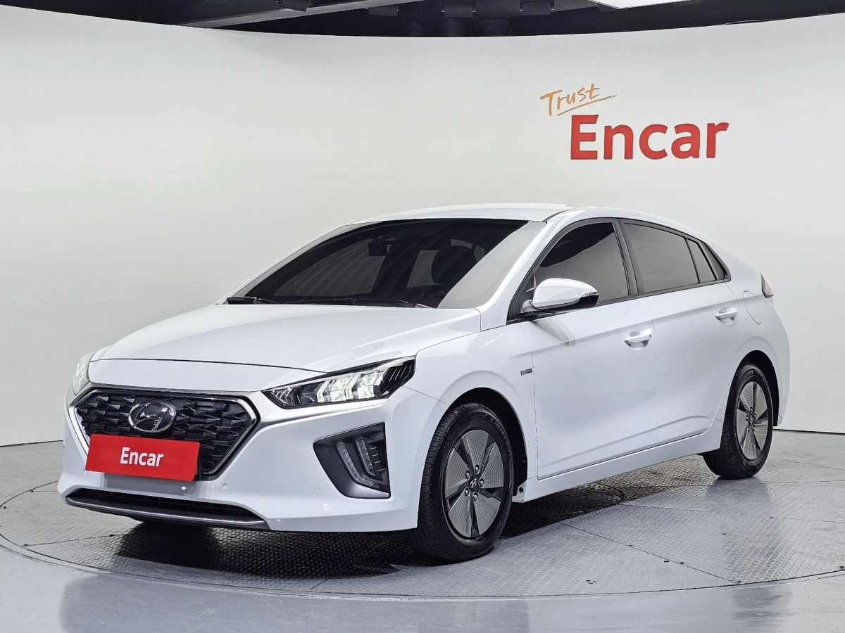 HYUNDAI IONIQ HYBRID  2020