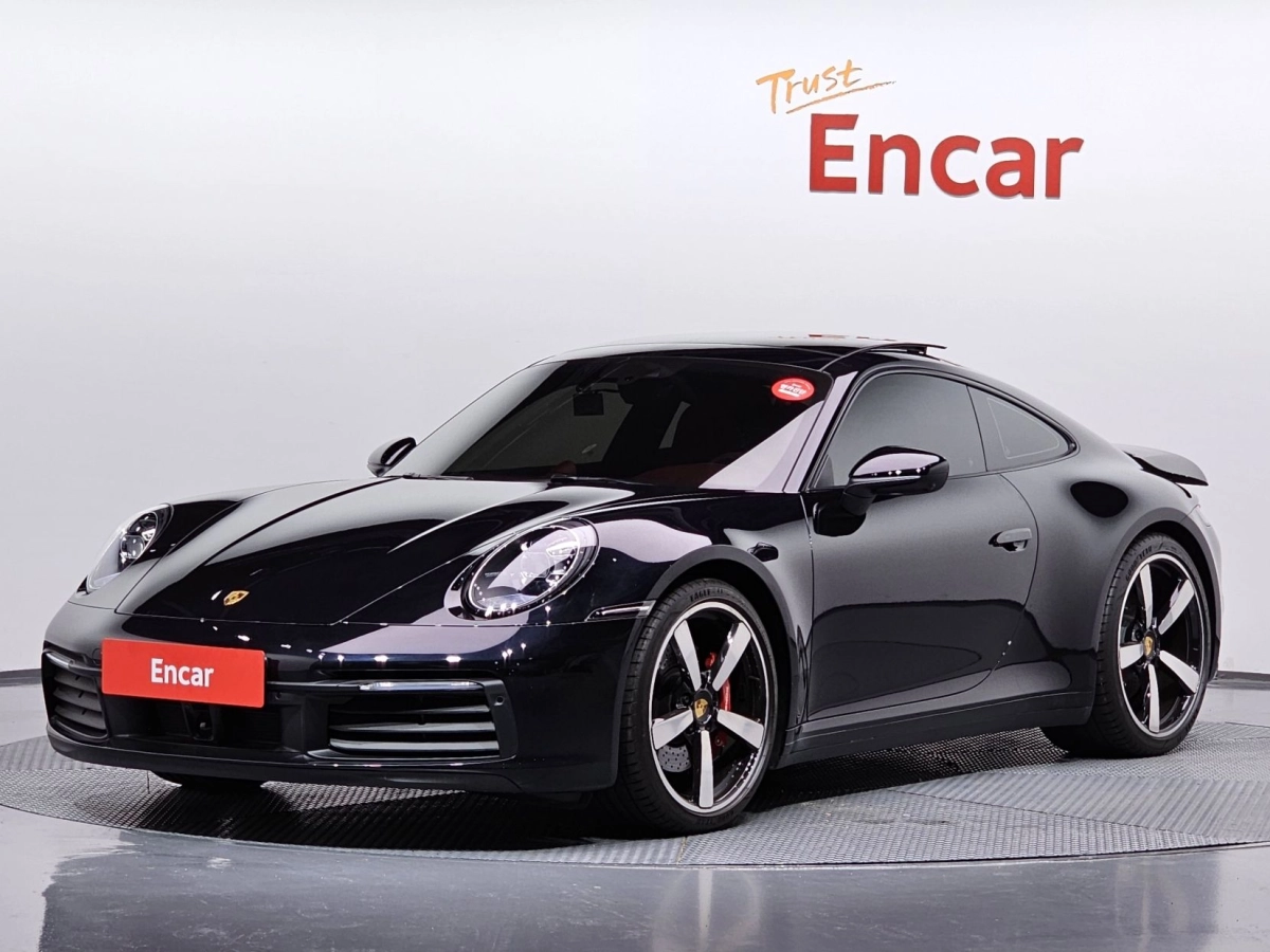 PORSCHE 911 992  2024