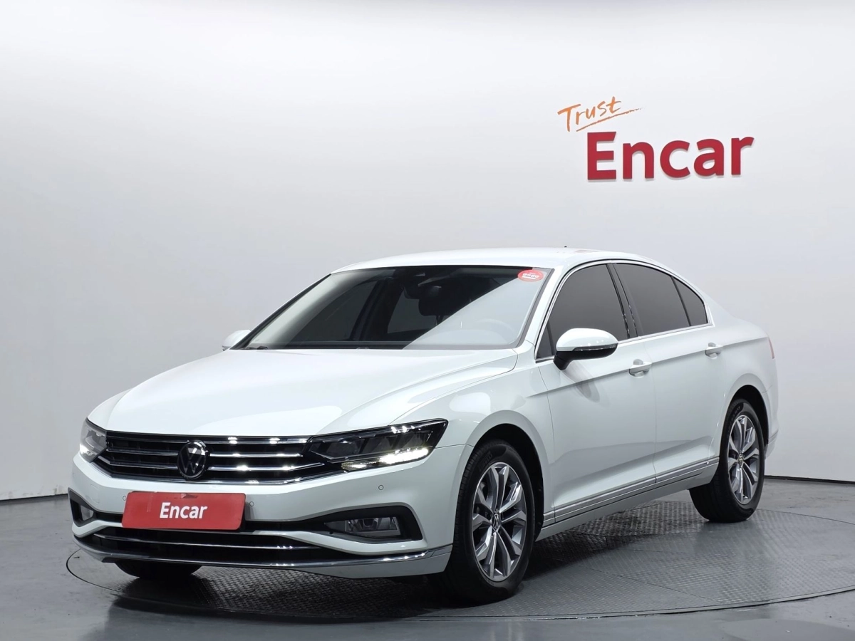 VOLKSWAGEN PASSAT GT B8 2022