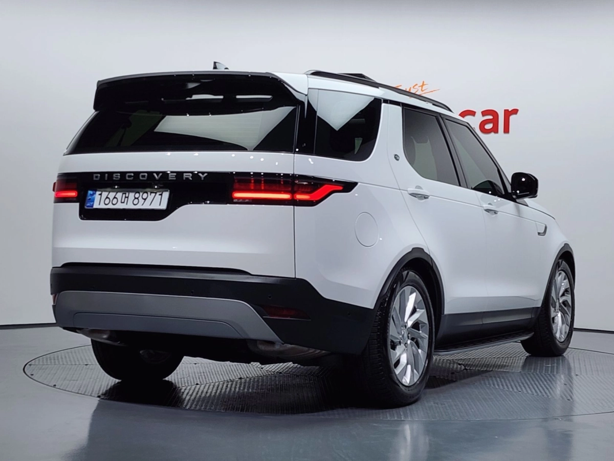 LAND ROVER DISCOVERY 5