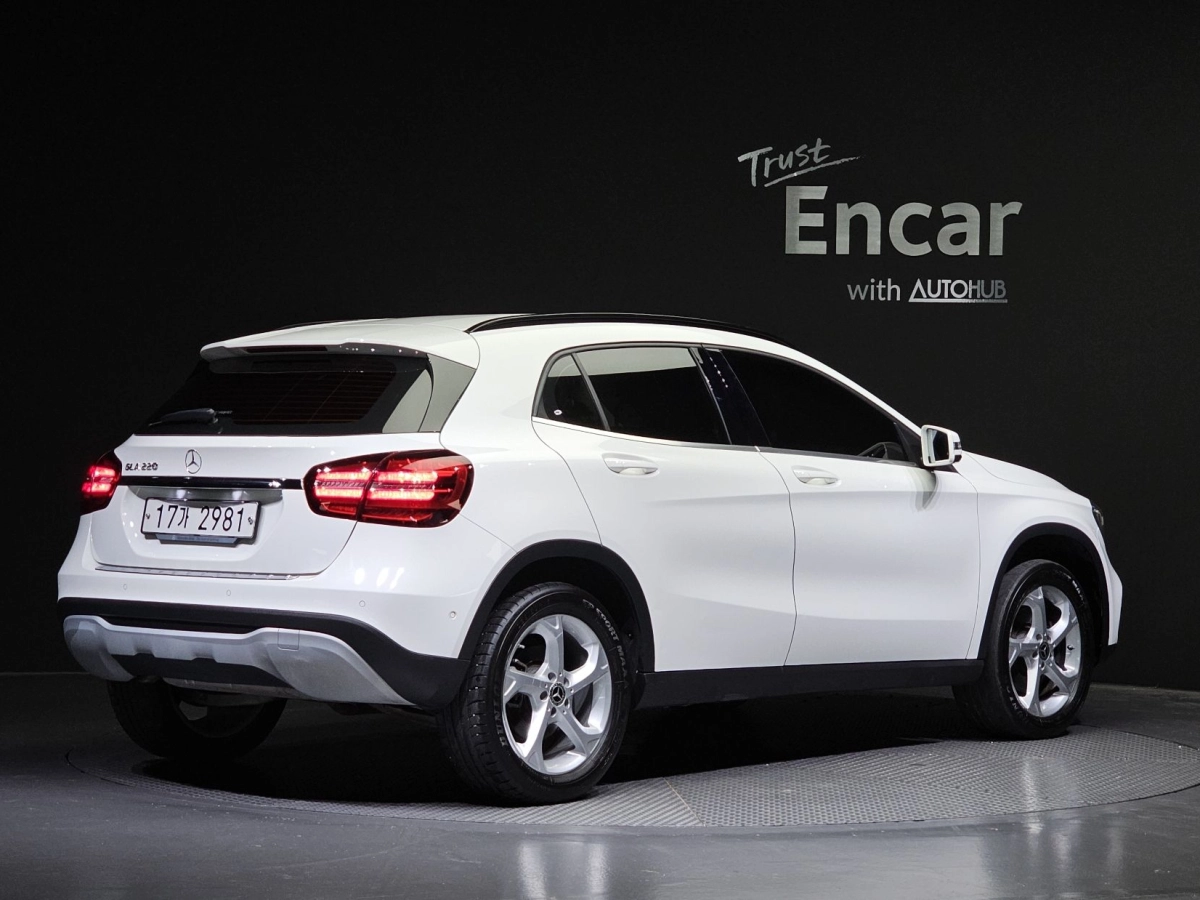 MERCEDES BENZ GLA-CLASS X156