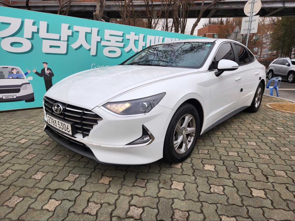 HYUNDAI SONATA DN8