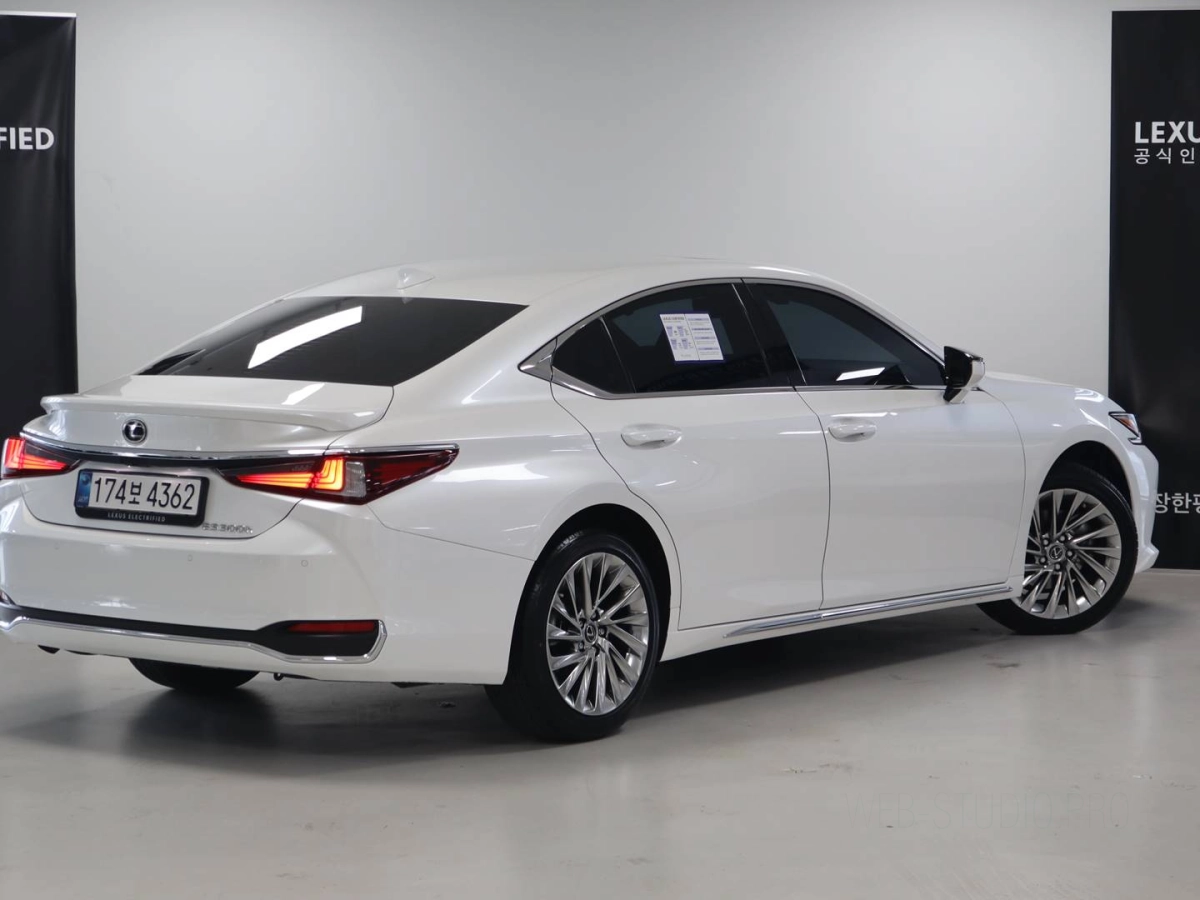 LEXUS ES300H