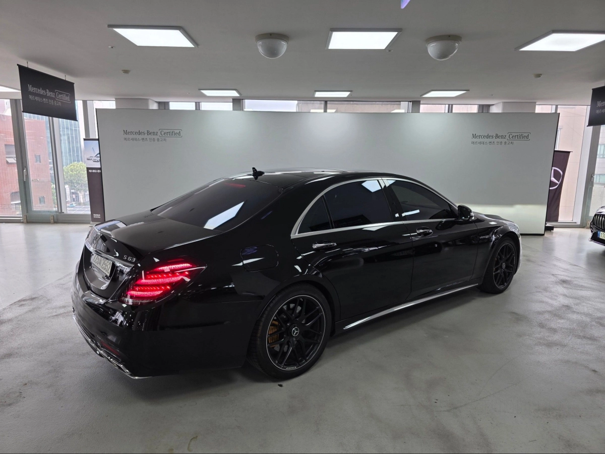 MERCEDES BENZ S-CLASS W222