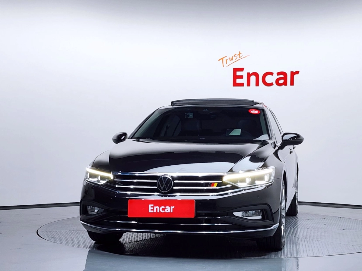 VOLKSWAGEN PASSAT GT B8