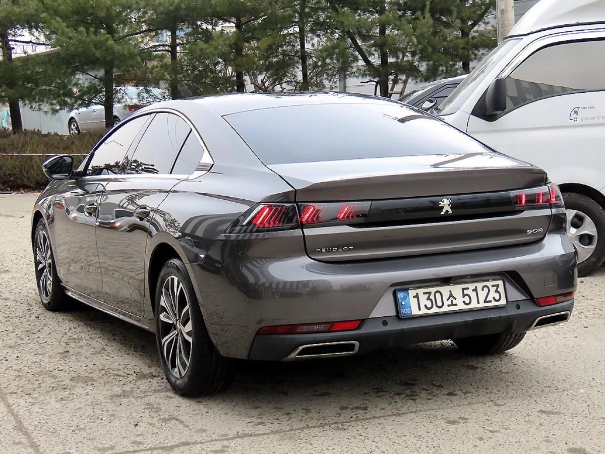 PEUGEOT 508