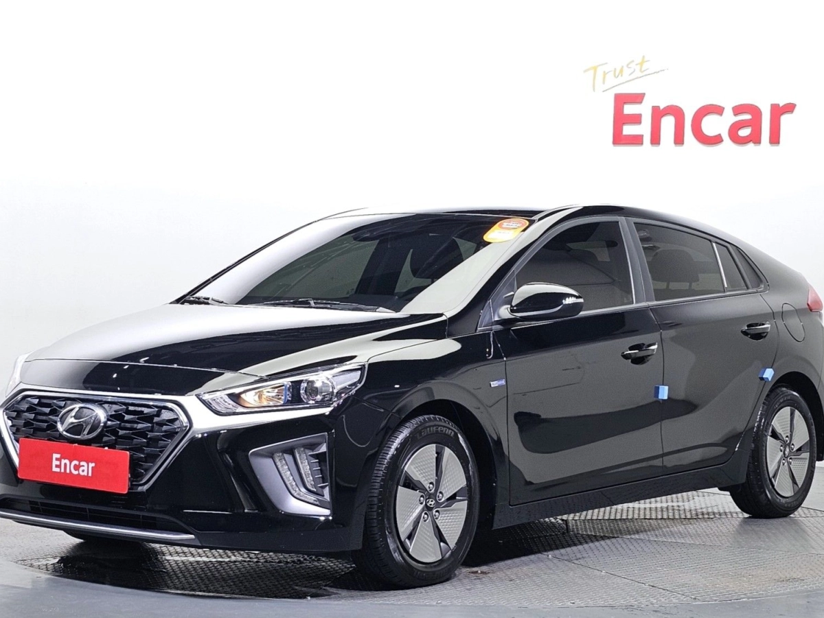 HYUNDAI IONIQ HYBRID  2020