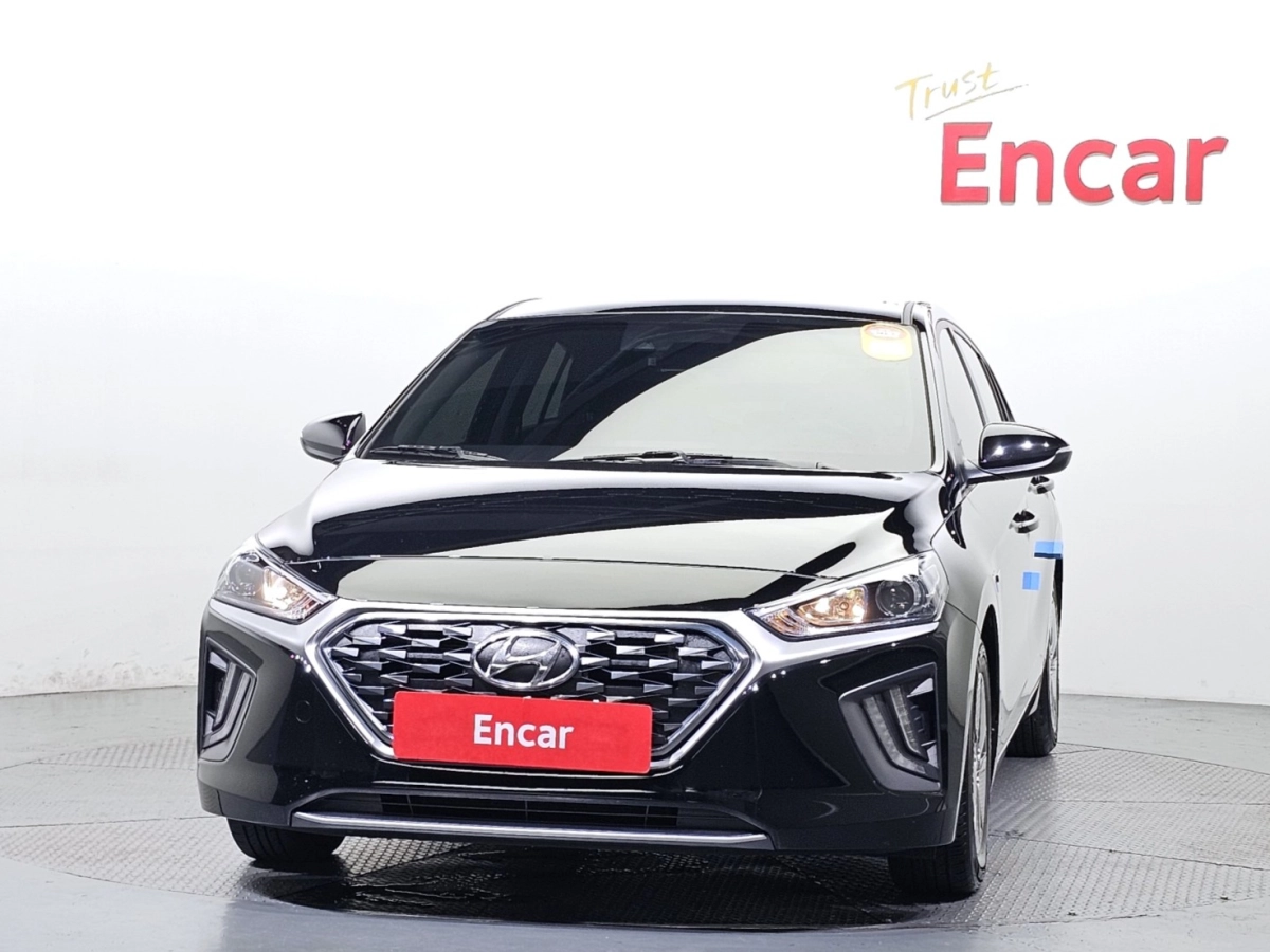 HYUNDAI IONIQ HYBRID