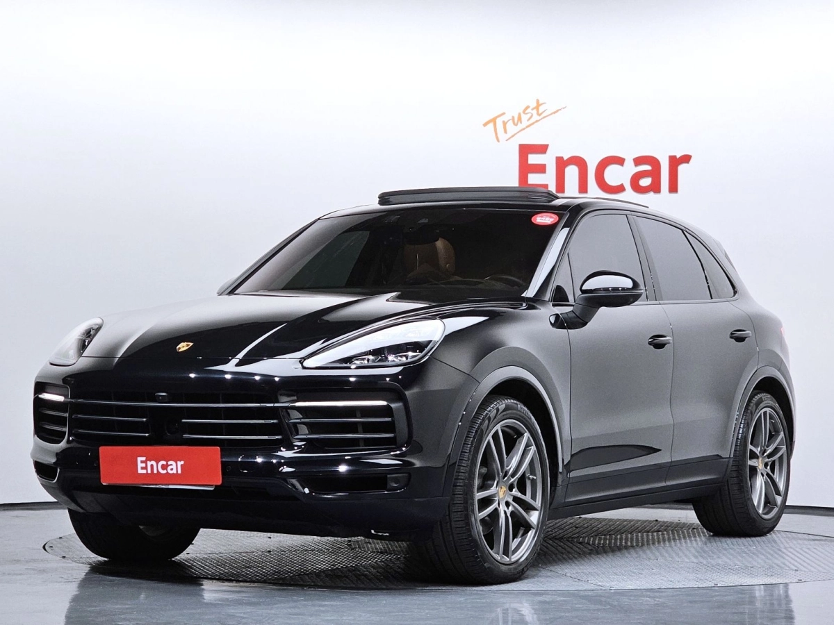 PORSCHE CAYENNE PO536  2022