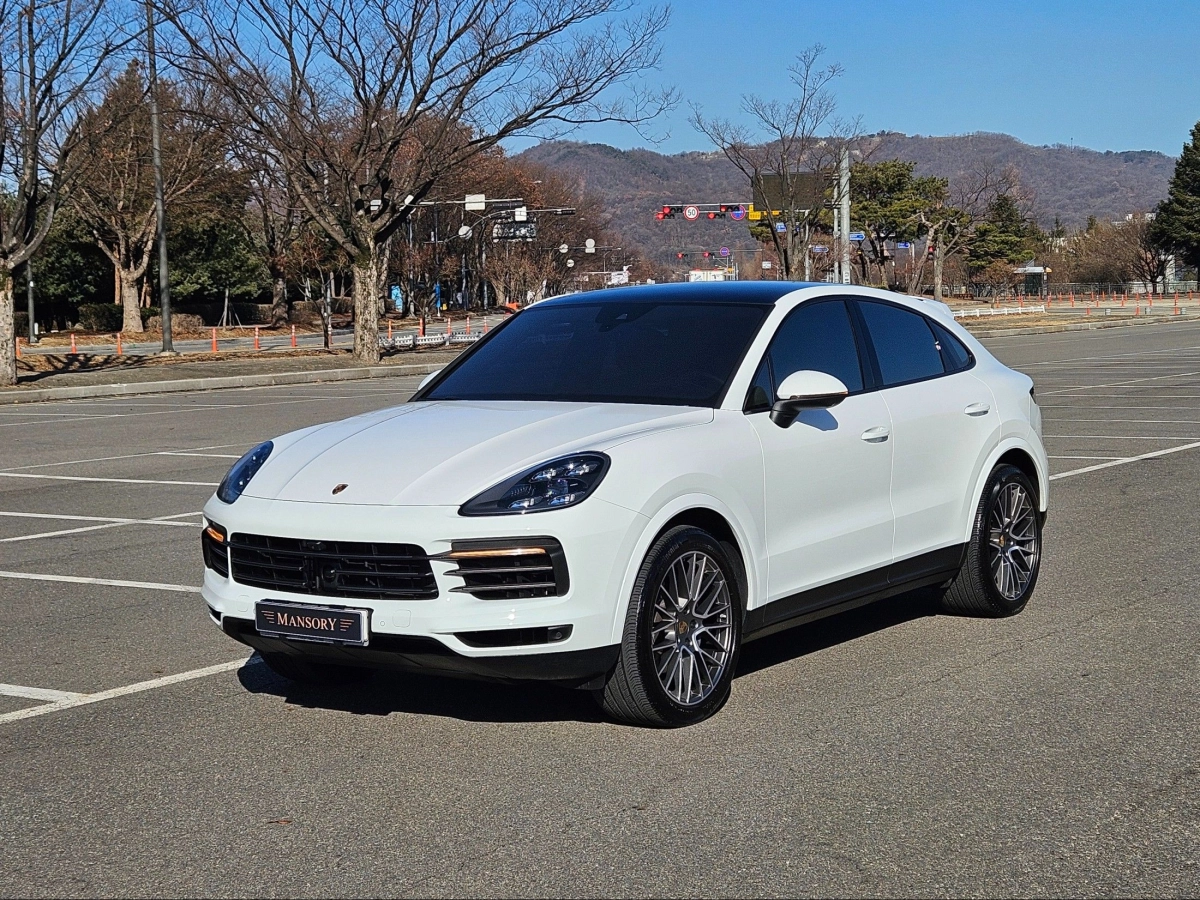 PORSCHE CAYENNE PO536  2022