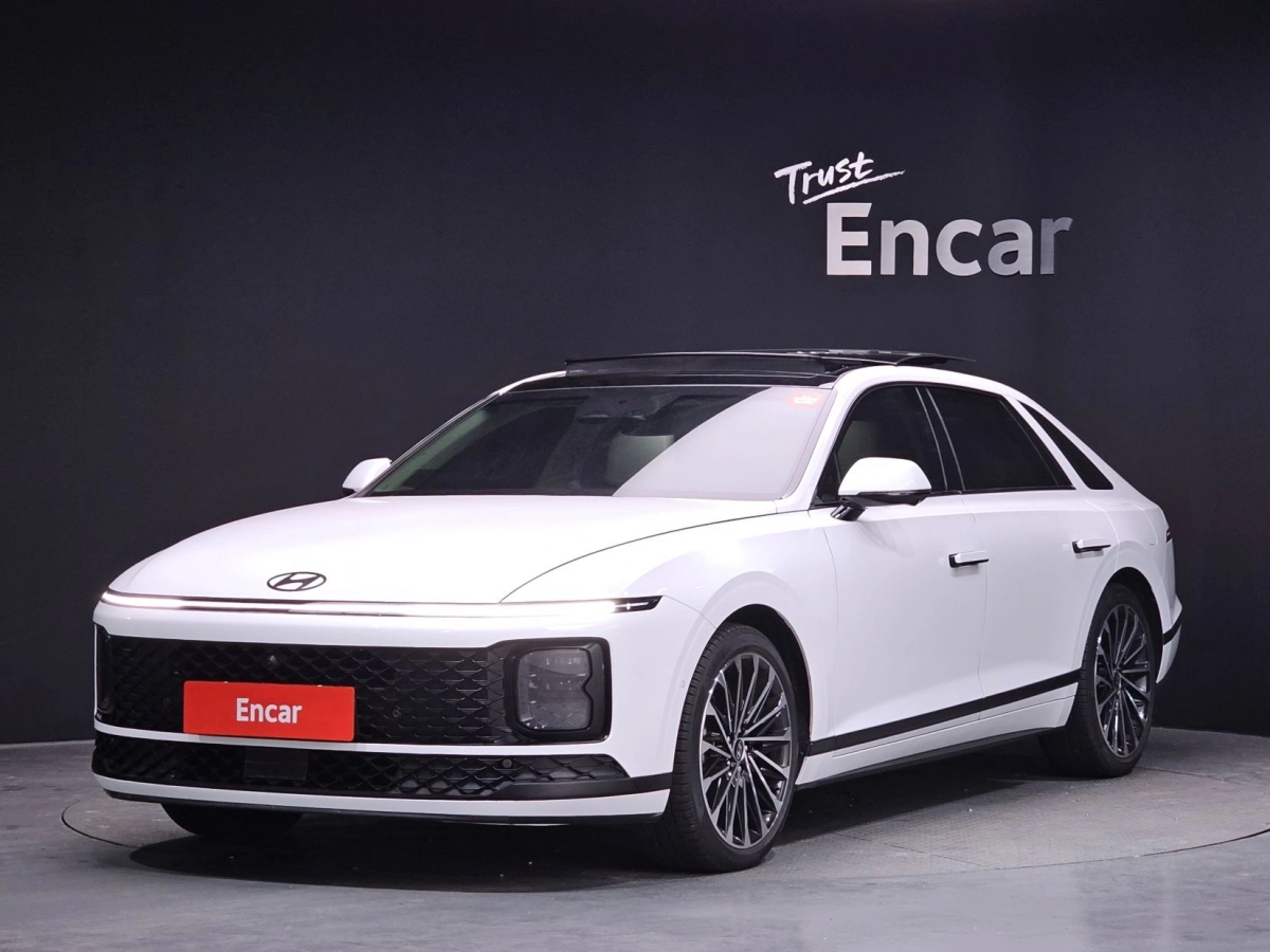 HYUNDAI GRANDEUR HYBRID GN7 2025