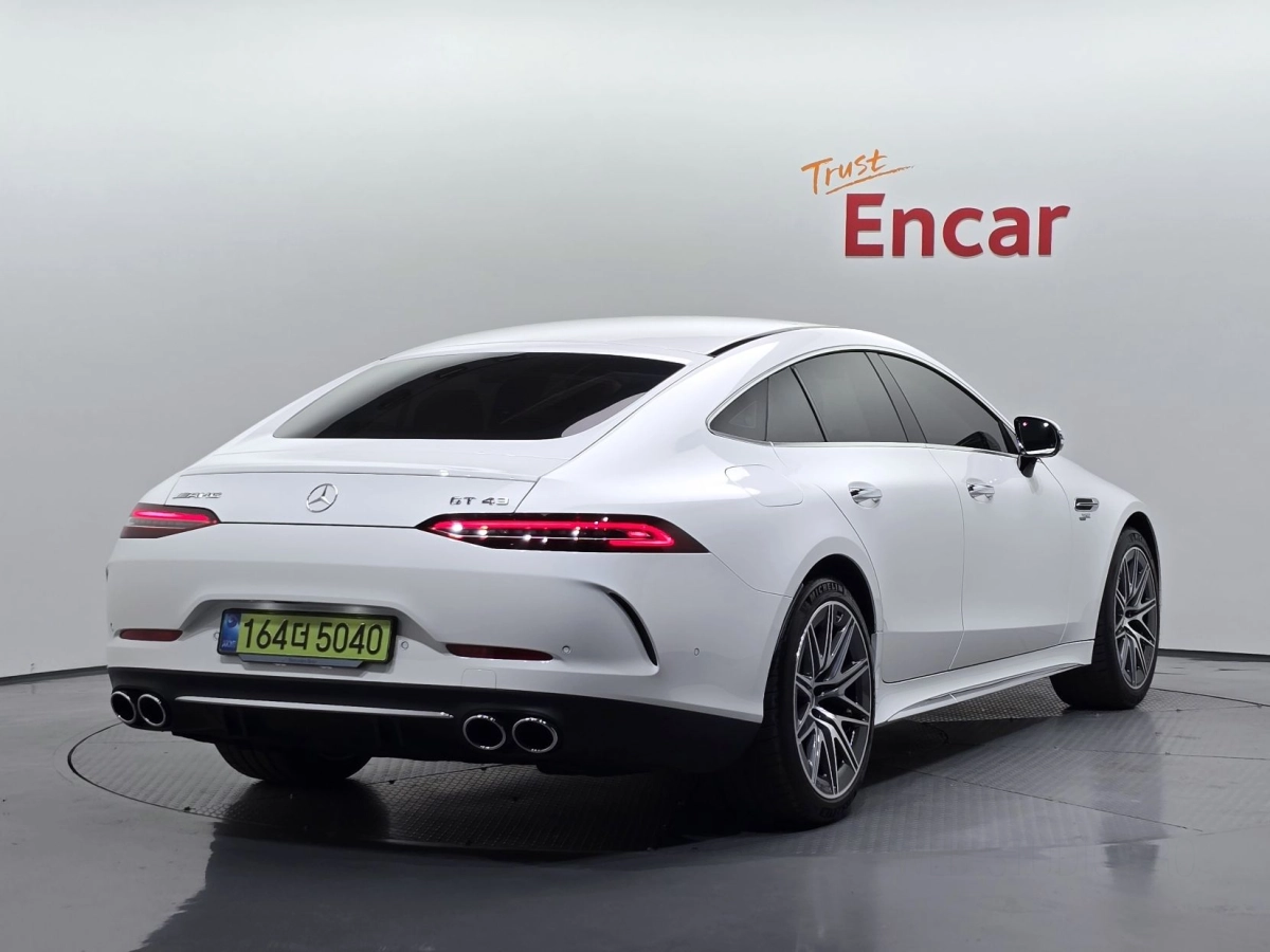 MERCEDES BENZ AMG GT