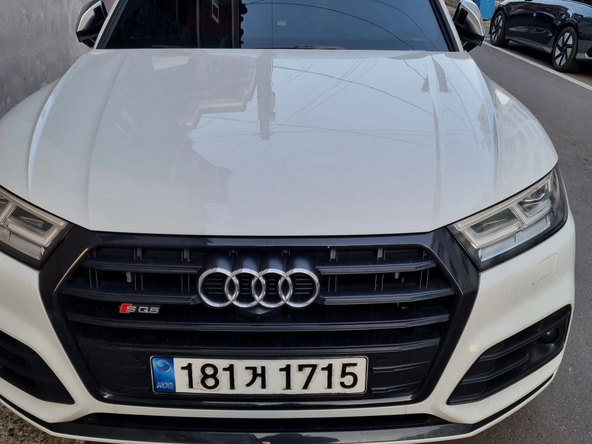 AUDI SQ5 FY
