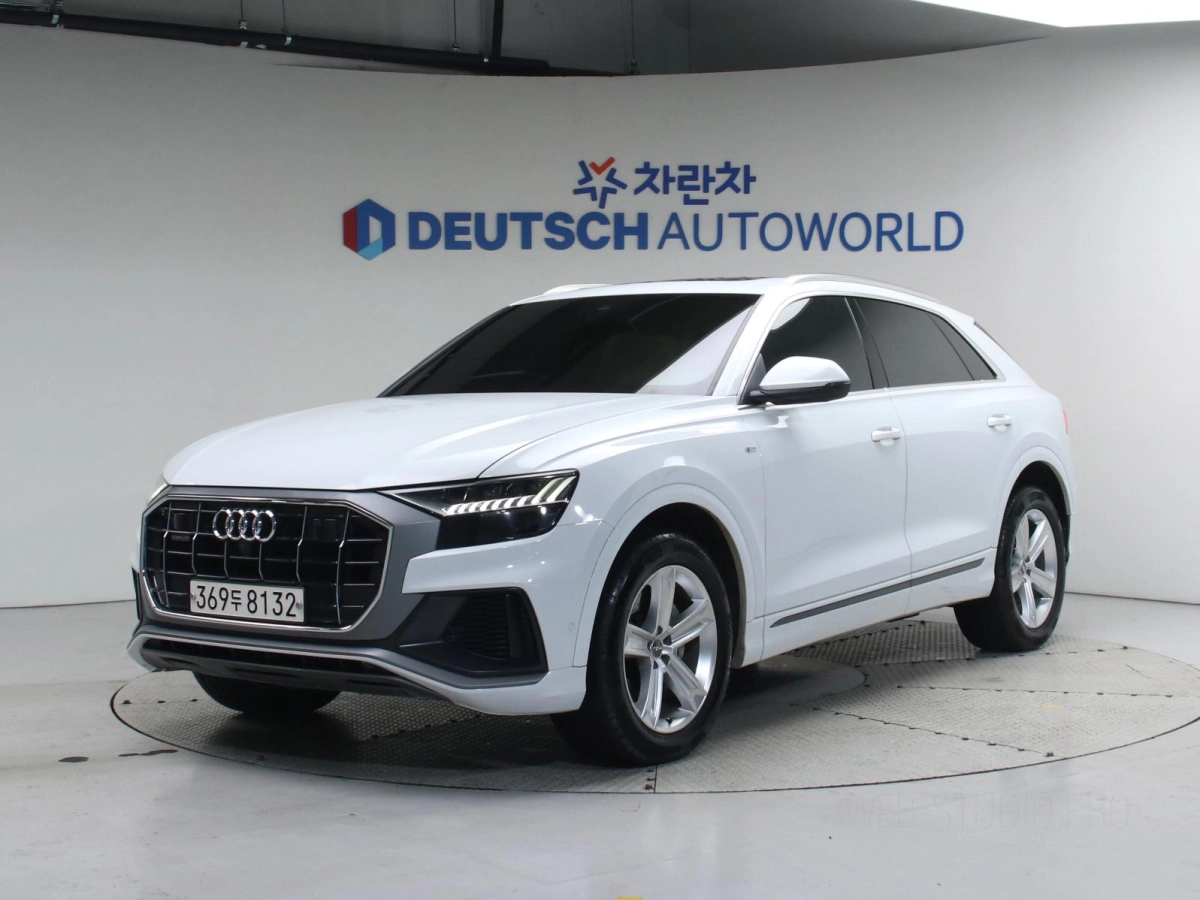 AUDI Q8 4M  2020
