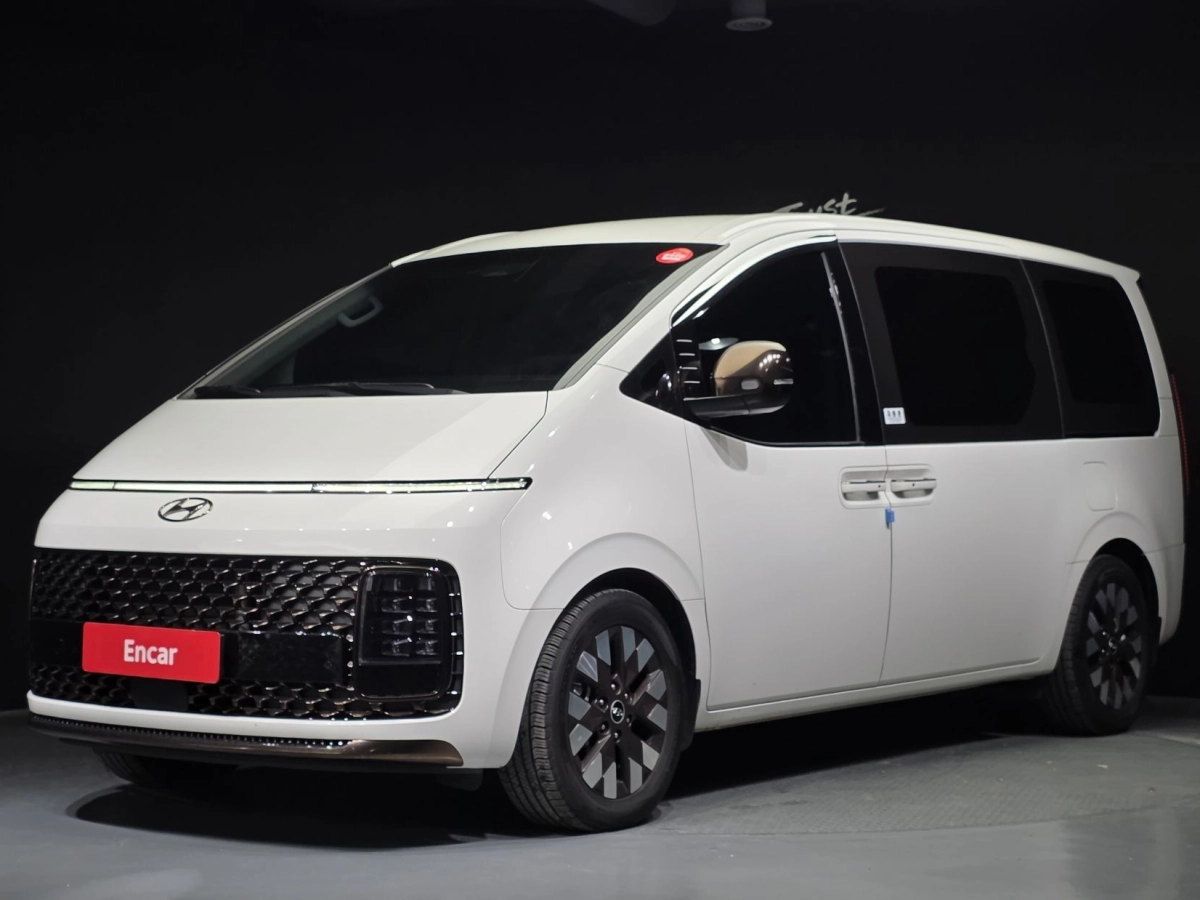 HYUNDAI STARIA 2022