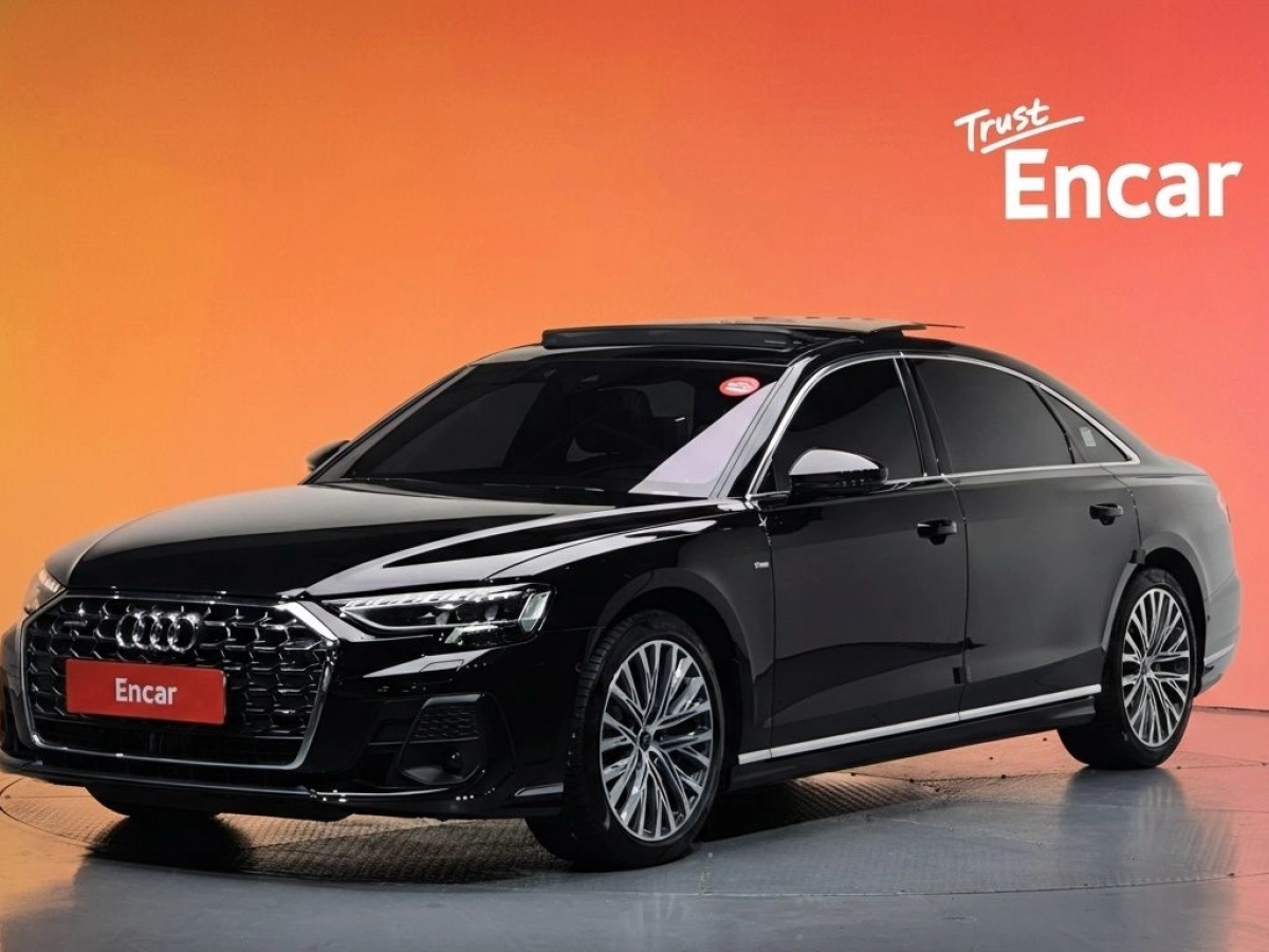 AUDI A8 D5  2023