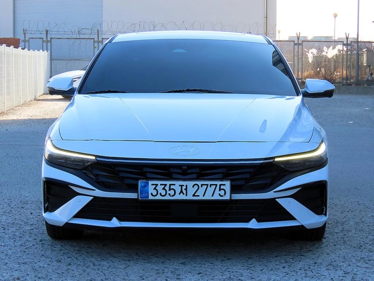 HYUNDAI AVANTE HYBRID CN7 2023