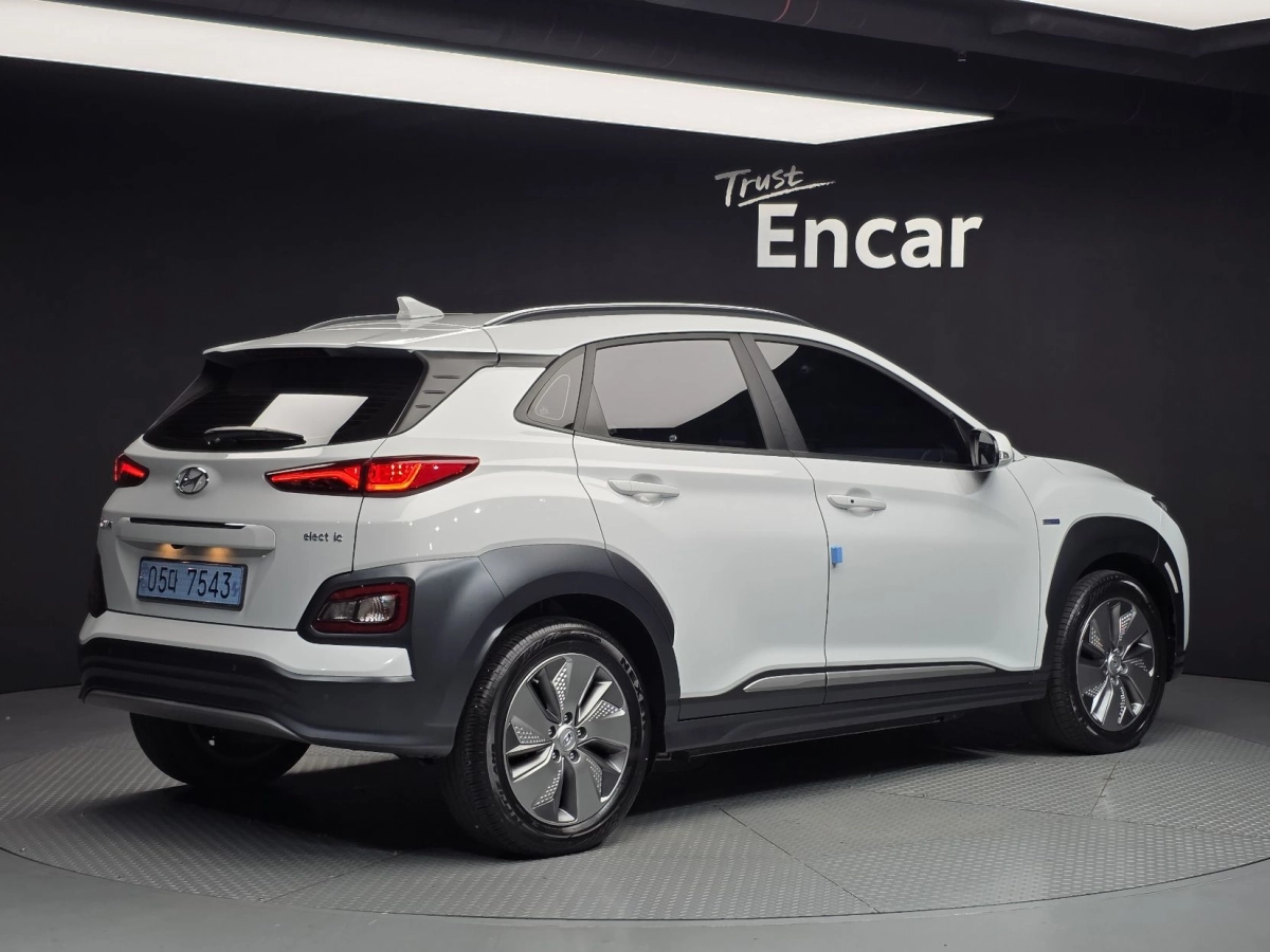 HYUNDAI KONA ELECTRIC