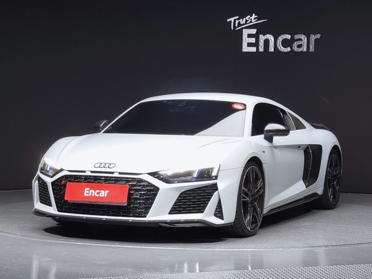 AUDI R8 4S  2021