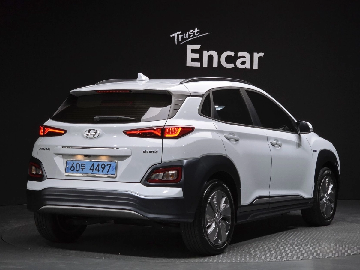 HYUNDAI KONA ELECTRIC