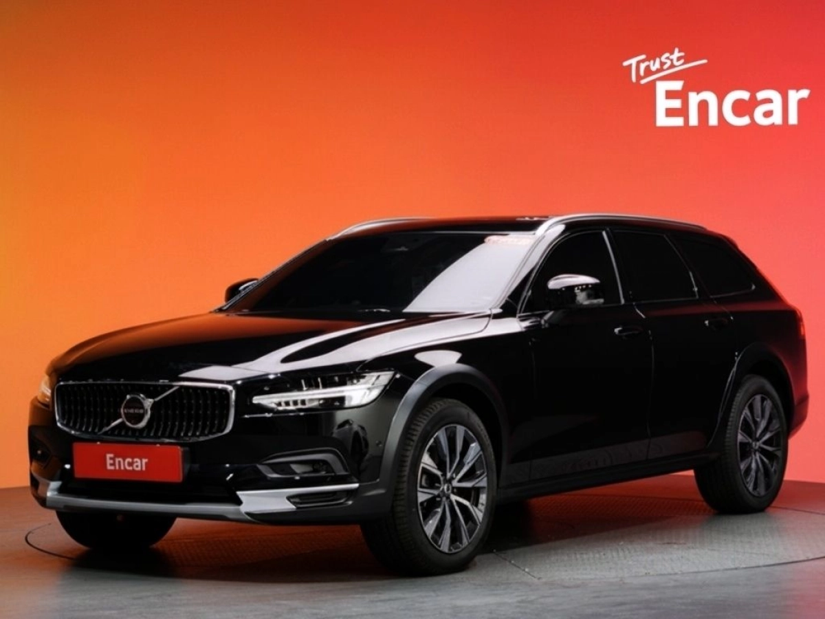 VOLVO V90 CROSS COUNTRY  2024