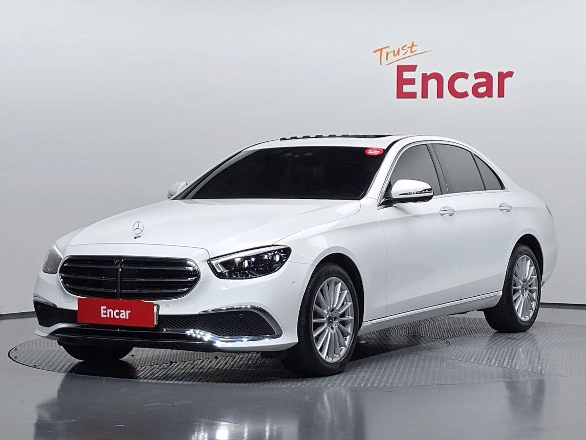 MERCEDES BENZ E-CLASS W213 2023