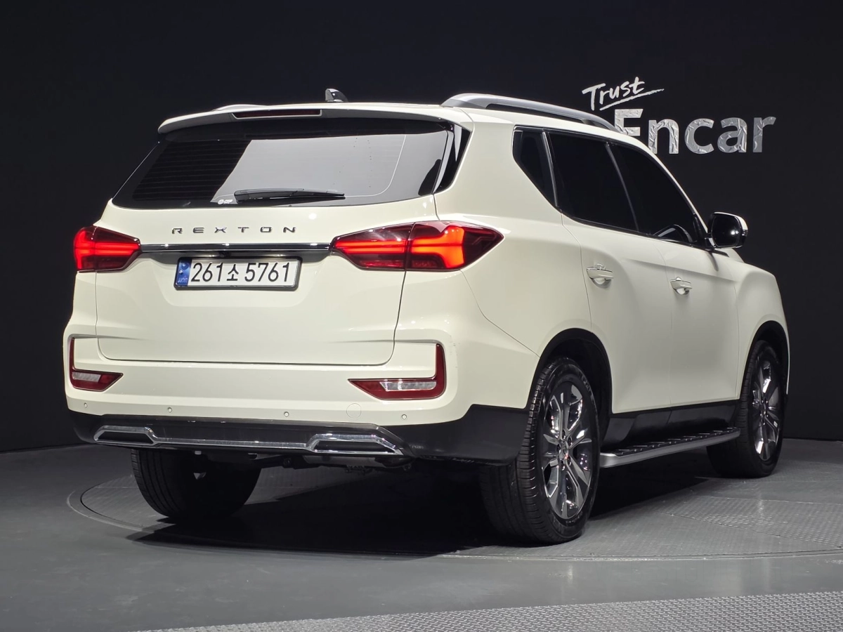 SSANGYONG REXTON